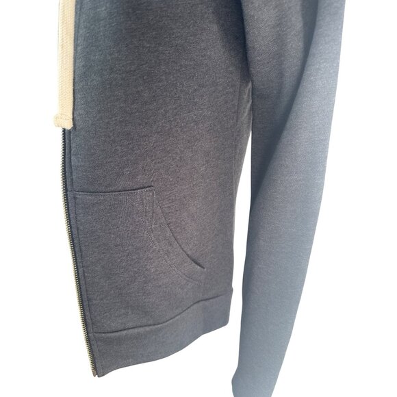 2/$30 Next Level Medium Chillin With My Snowmies Graphic Hoodie NWOT - Picture 9 of 13